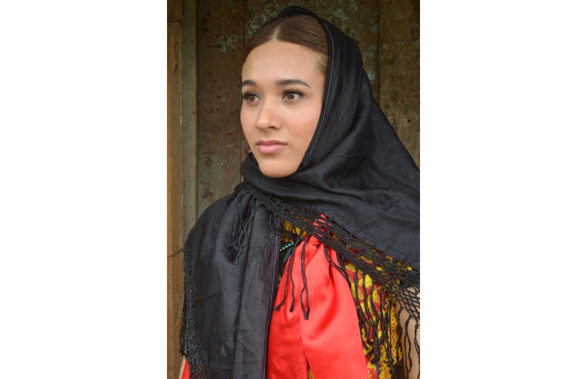 The Timeless Appeal of Shawls: More Than Just an Accessory